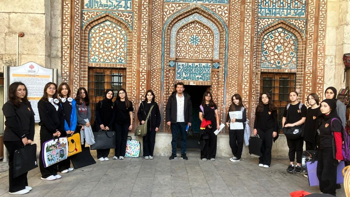 Zamanın izinde, Sivas Lisesi Öğrencileri Köklerinin Peşinde