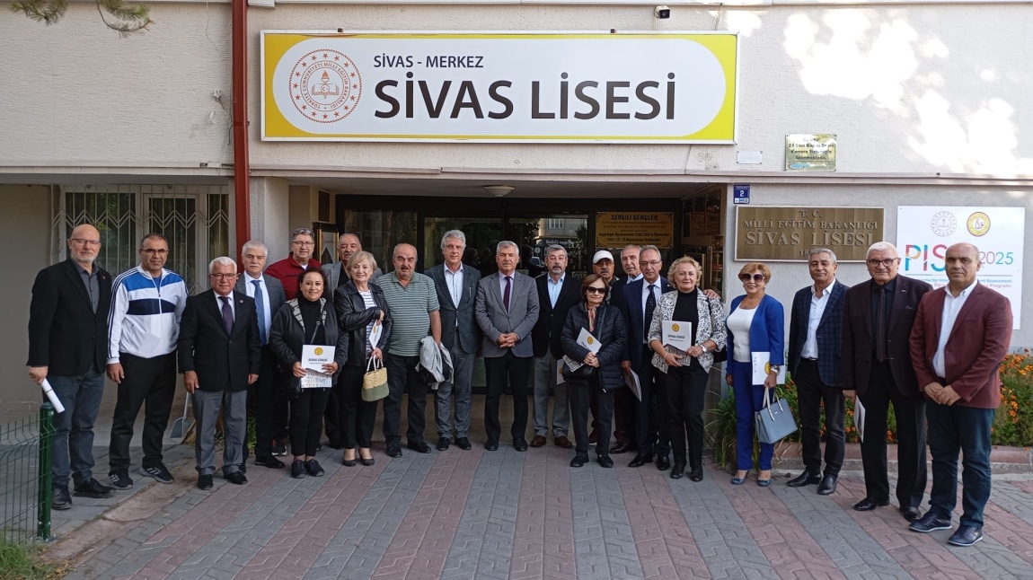 Sivas Lisesi 50. Yıl Mezunları Öğrencilerimizle Buluştu